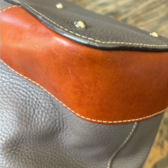 Dooney & Bourke Grey Grain Barlow - Picture 13 of 16